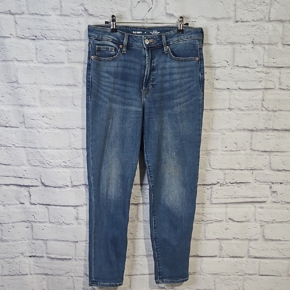 Old Navy Denim - Old Navy Women's O.G. Straight Leg Jeans - Classic Denim